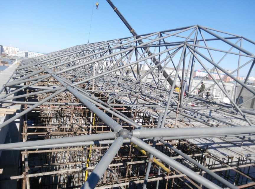 普陀商贸城屋顶网架工程